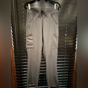 EUC MedCouture  SCRUB Chic Gray Cargo Pants SUPER SOFT